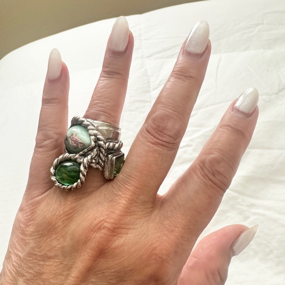 YSL Elegant Silver and Green Statement Ring
Size 8